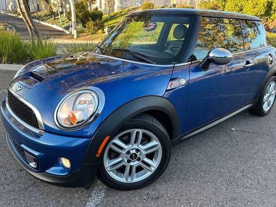 MINI HARDTOP 2012 WMWSV3C50CT385465 image MINI HARDTOP 2012 WMWSV3C50CT385465 image