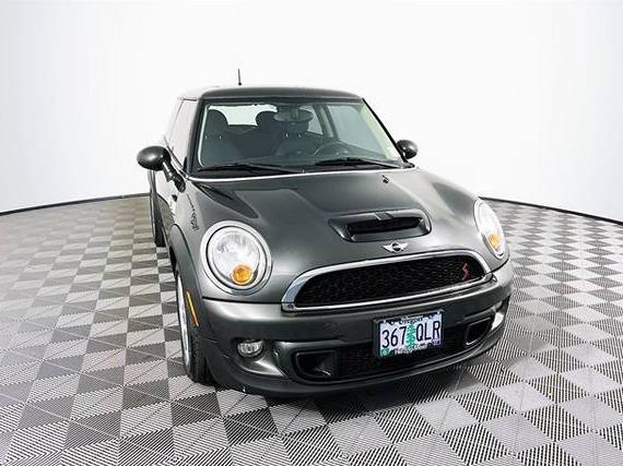 MINI HARDTOP 2012 WMWSV3C58CT386301 image
