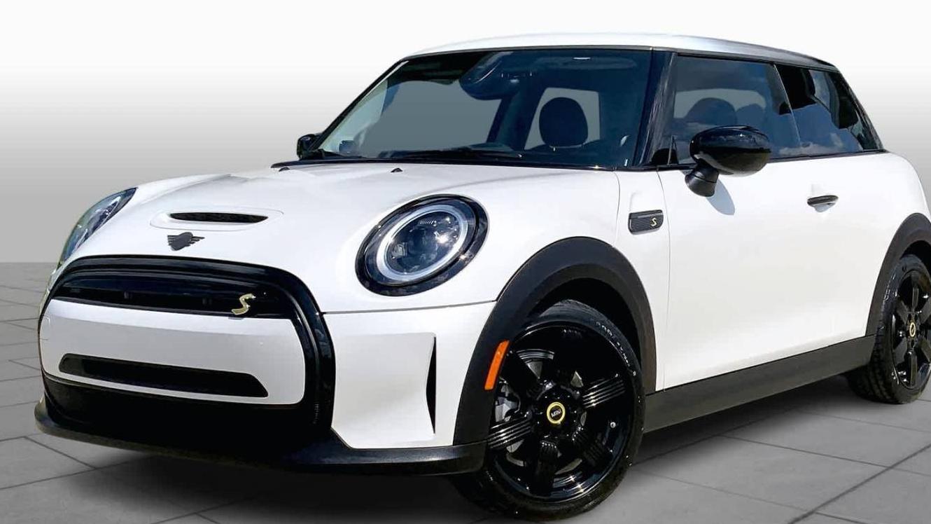 MINI HARDTOP 2024 WMW13DJ07R2V03931 image