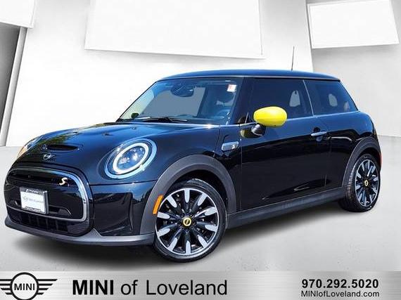 MINI HARDTOP 2024 WMW13DJ06R2U39588 image MINI HARDTOP 2024 WMW13DJ06R2U39588 image