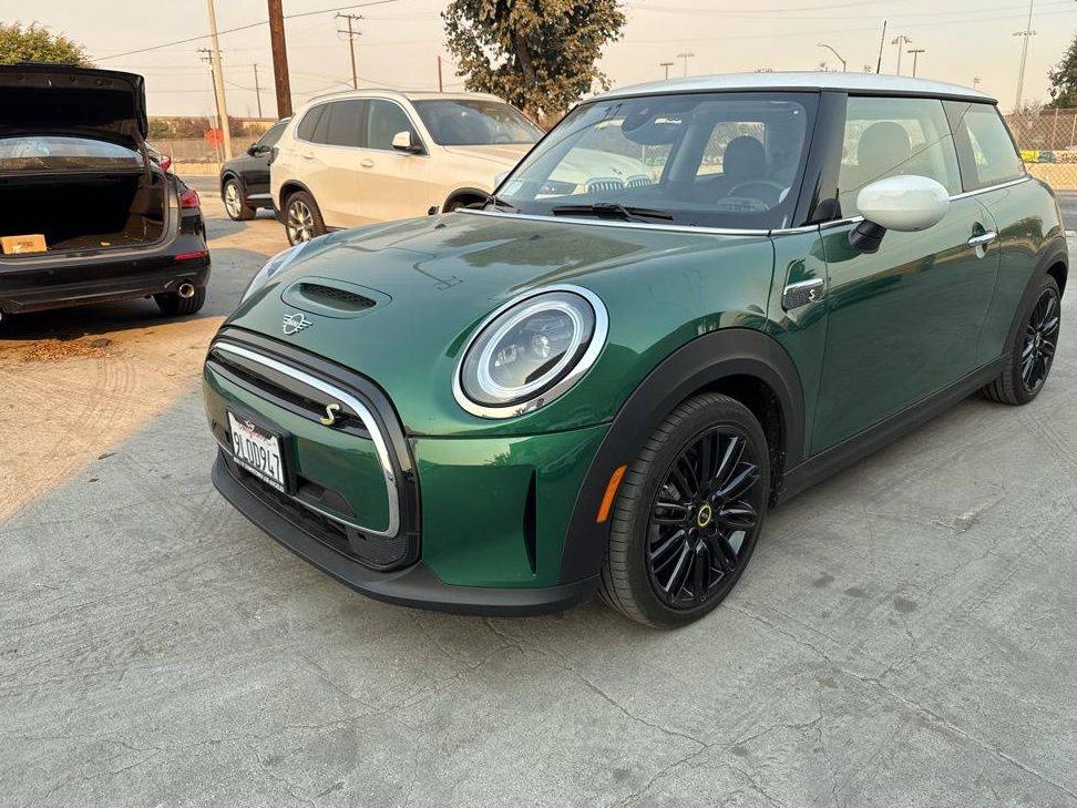 MINI HARDTOP 2024 WMW13DJ02R2V88127 image