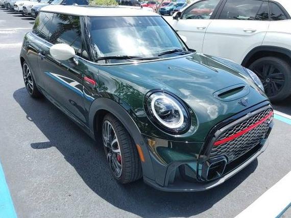MINI HARDTOP 2024 WMW73DH0XR2V18410 image