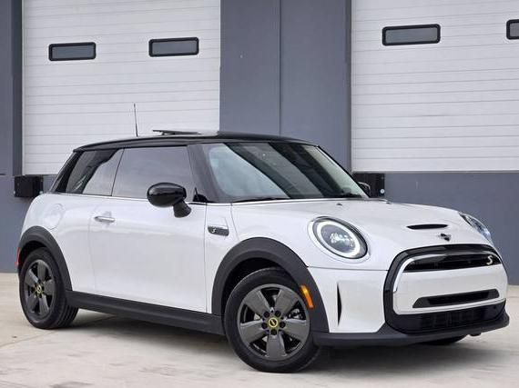 MINI HARDTOP 2024 WMW13DJ09R2V91896 image MINI HARDTOP 2024 WMW13DJ09R2V91896 image