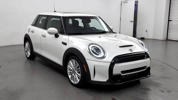 MINI HARDTOP 2024 WMW53DK08R2V44441 image