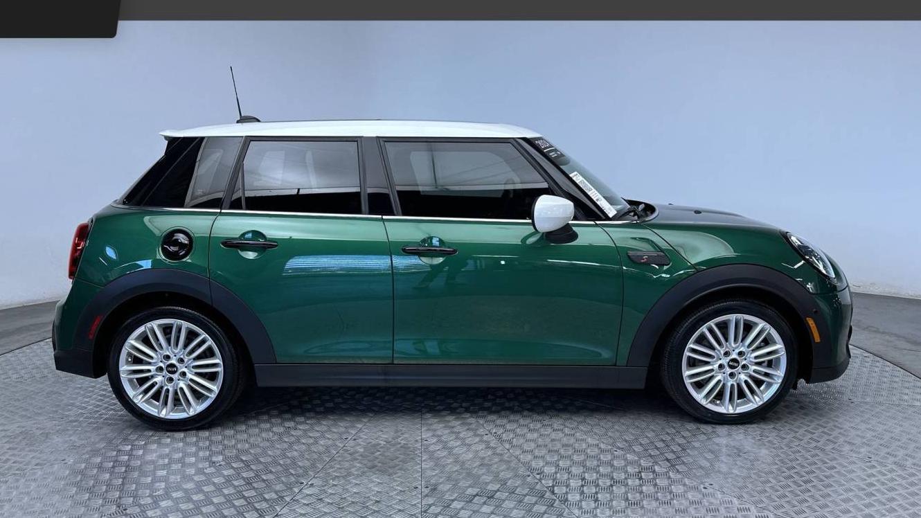 MINI HARDTOP 2024 WMW53DK05R2U29585 image