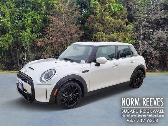 MINI HARDTOP 2024 WMW53DK02R2V00144 image