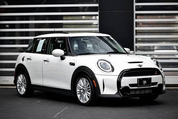 MINI HARDTOP 2024 WMW53DK0XR2V69048 image