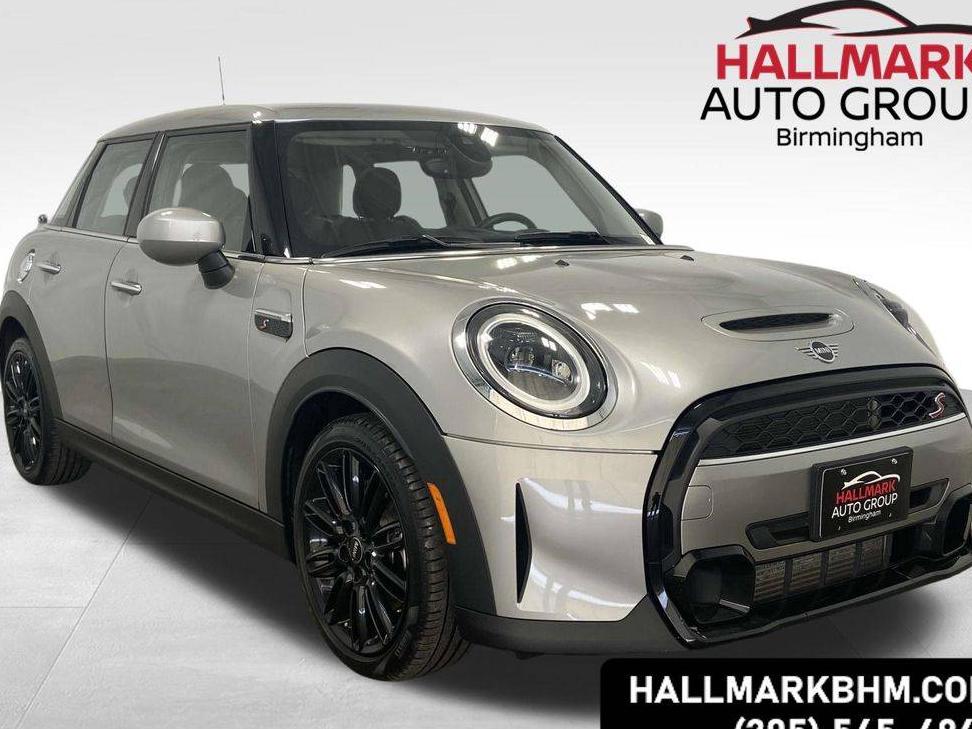 MINI HARDTOP 2024 WMW53DK0XR2V00473 image