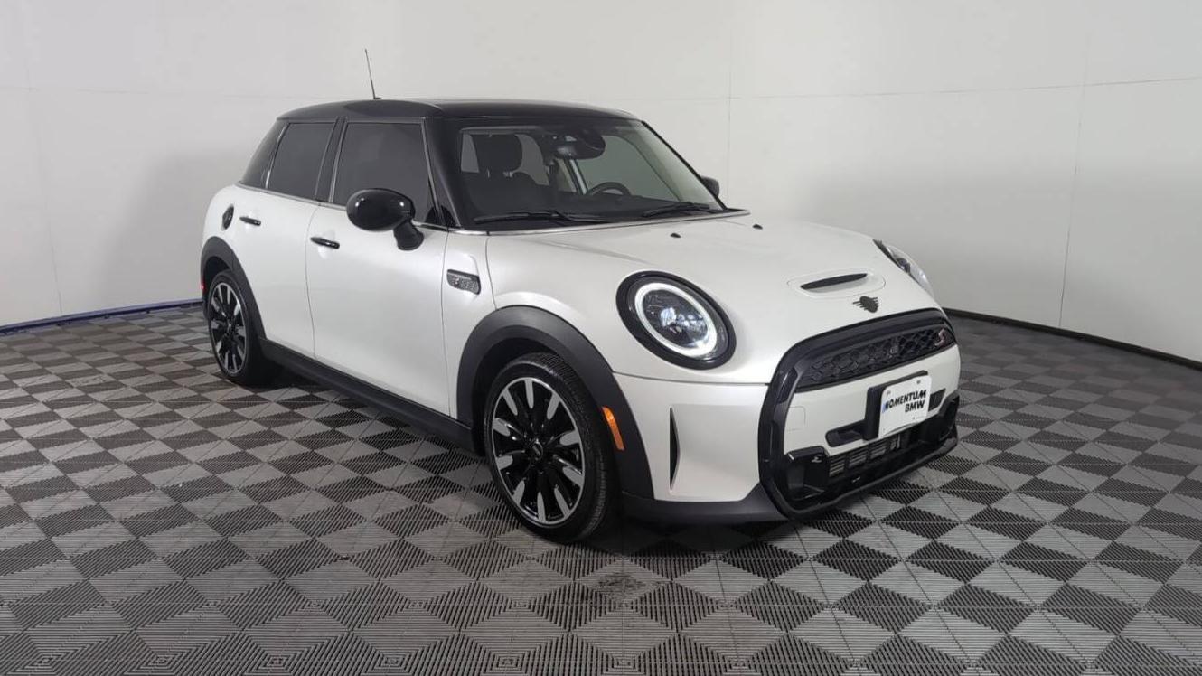 MINI HARDTOP 2024 WMW53DK01R2U56685 image