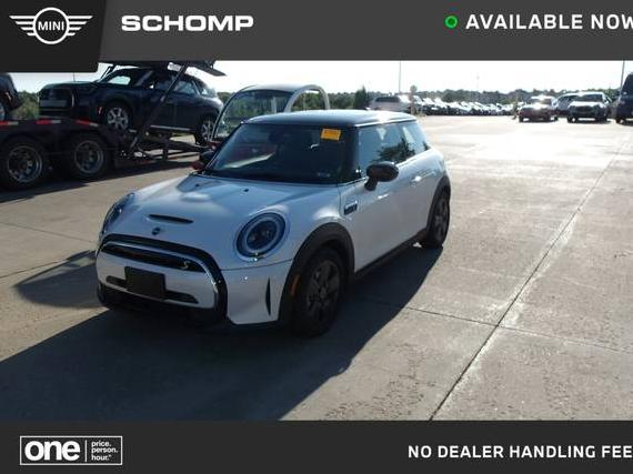 MINI HARDTOP 2024 WMW13DJ04R2V90820 image
