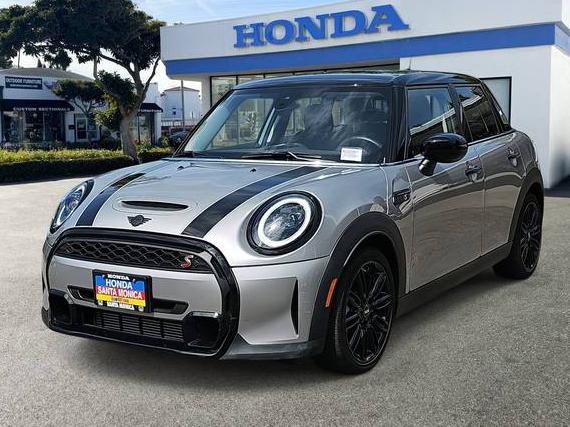 MINI HARDTOP 2024 WMW53DK08R2V00097 image