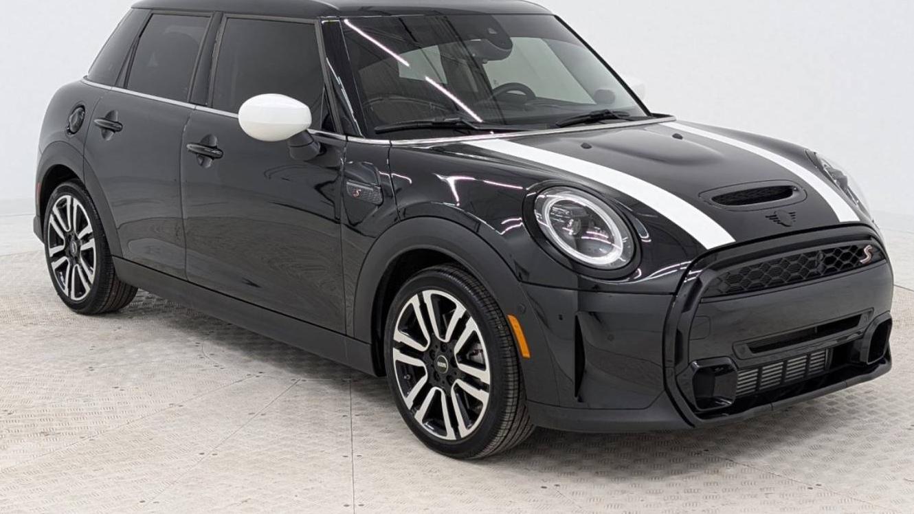 MINI HARDTOP 2024 WMW53DK07R2V46293 image