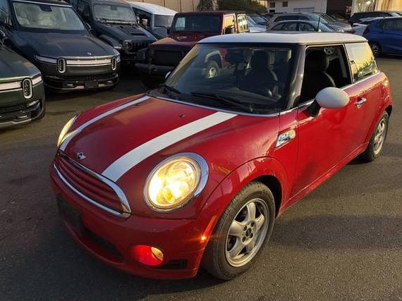 MINI HARDTOP 2011 WMWSU3C55BT099435 image MINI HARDTOP 2011 WMWSU3C55BT099435 image