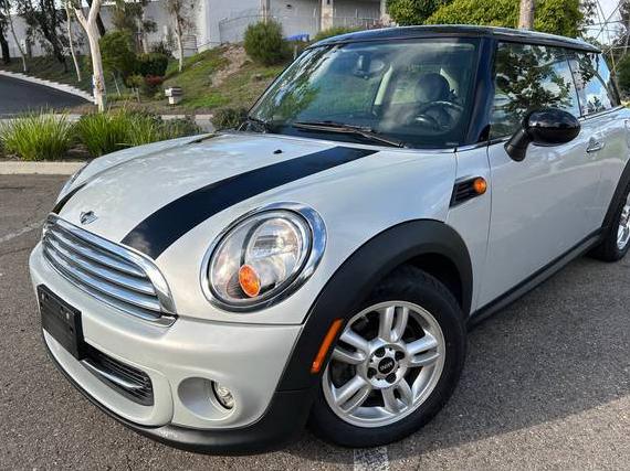 MINI HARDTOP 2011 WMWSU3C59BT092617 image