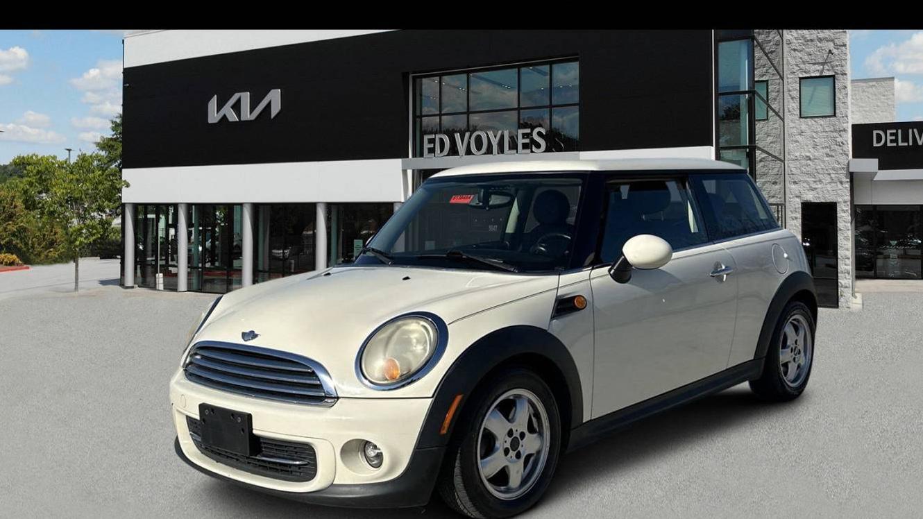 MINI HARDTOP 2011 WMWSU3C58BTX95917 image