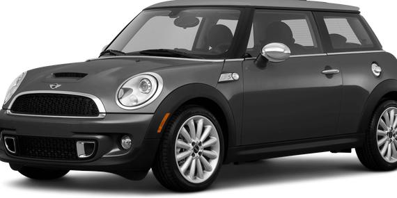 MINI HARDTOP 2011 WMWSV3C51BTY10884 image