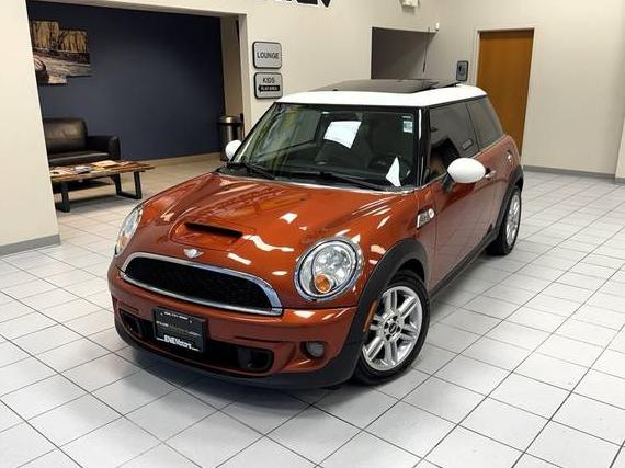 MINI HARDTOP 2011 WMWSV3C56BTY16194 image MINI HARDTOP 2011 WMWSV3C56BTY16194 image