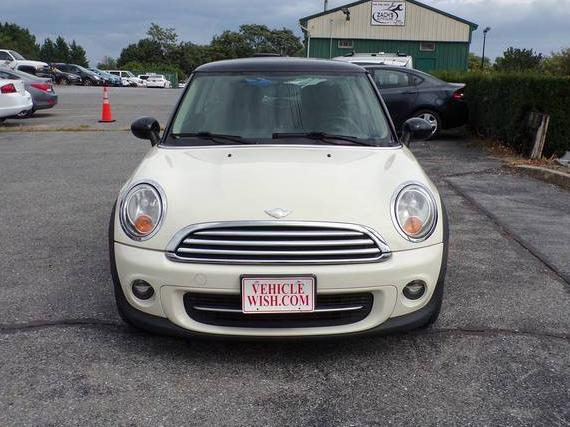 MINI HARDTOP 2011 WMWSU3C56BT094261 image MINI HARDTOP 2011 WMWSU3C56BT094261 image