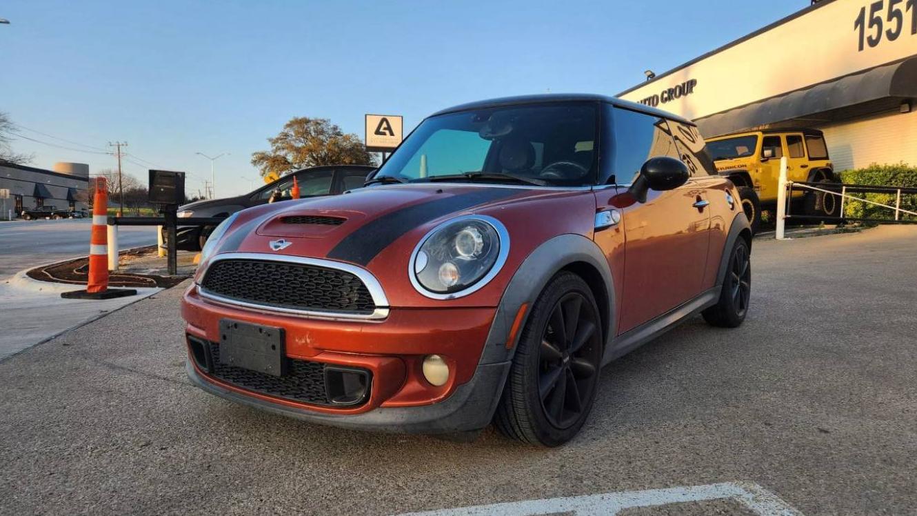 MINI HARDTOP 2013 WMWSV3C50DT389310 image