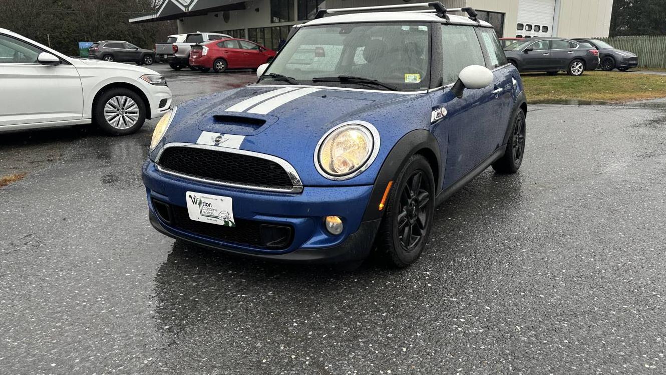 MINI HARDTOP 2013 WMWSV3C50DT394183 image