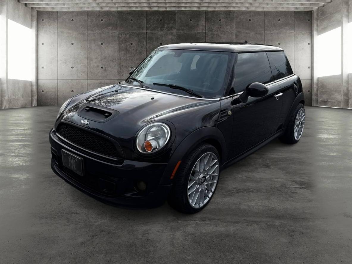 MINI HARDTOP 2013 WMWSV3C58DT392861 image