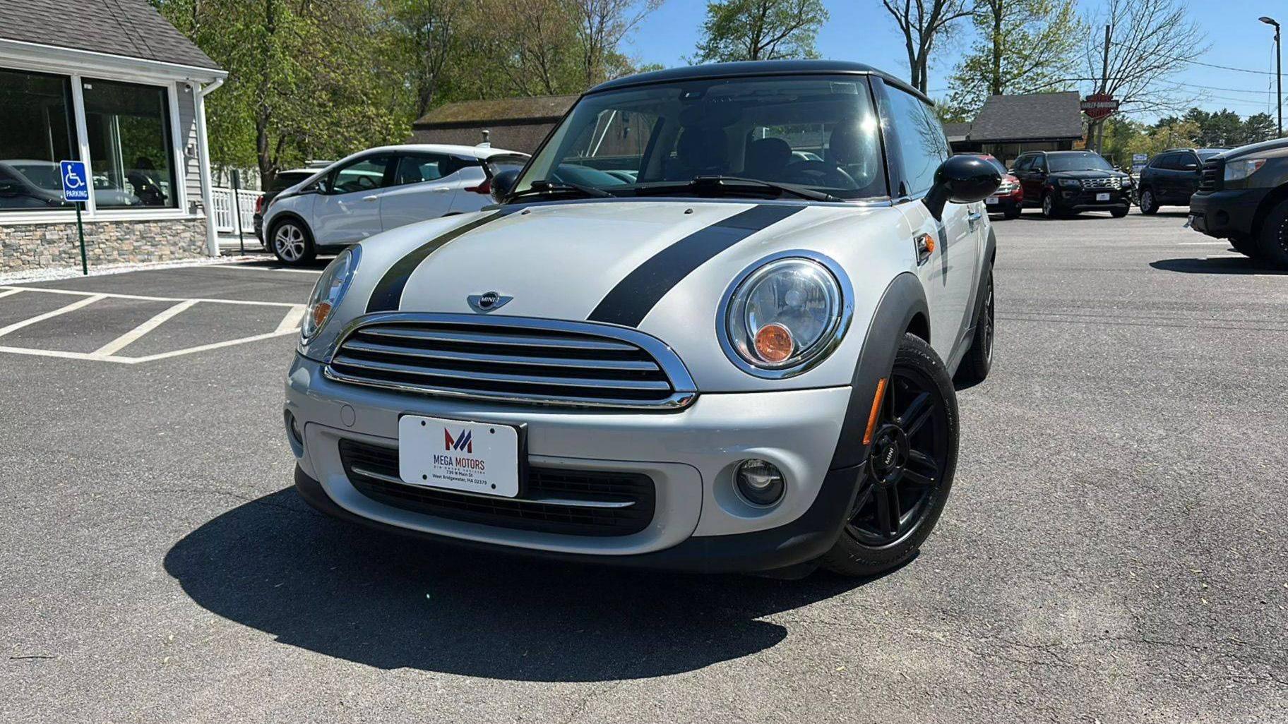MINI HARDTOP 2013 WMWSU3C58DT374735 image