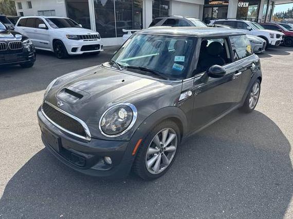 MINI HARDTOP 2013 WMWSV3C56DT477990 image