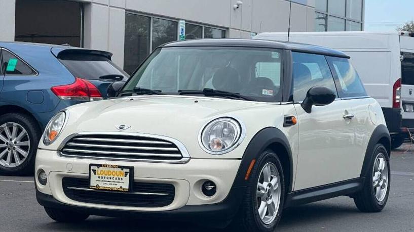 MINI HARDTOP 2013 WMWSU3C52DT374911 image