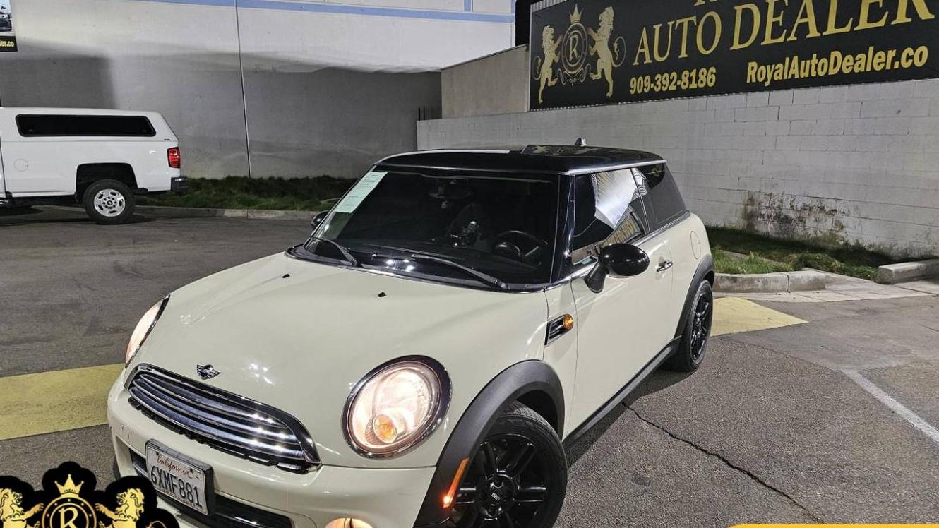 MINI HARDTOP 2013 WMWSU3C58DT544821 image