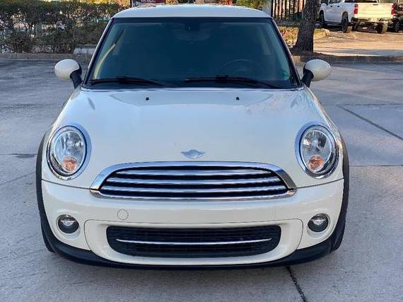 MINI HARDTOP 2013 WMWSU3C58DT678017 image MINI HARDTOP 2013 WMWSU3C58DT678017 image