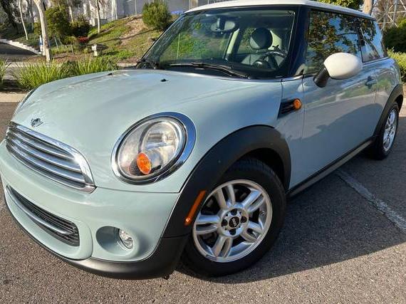 MINI HARDTOP 2013 WMWSU3C56DT684799 image