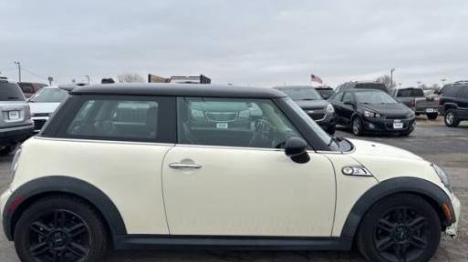 MINI HARDTOP 2013 WMWSV3C52DT390149 image