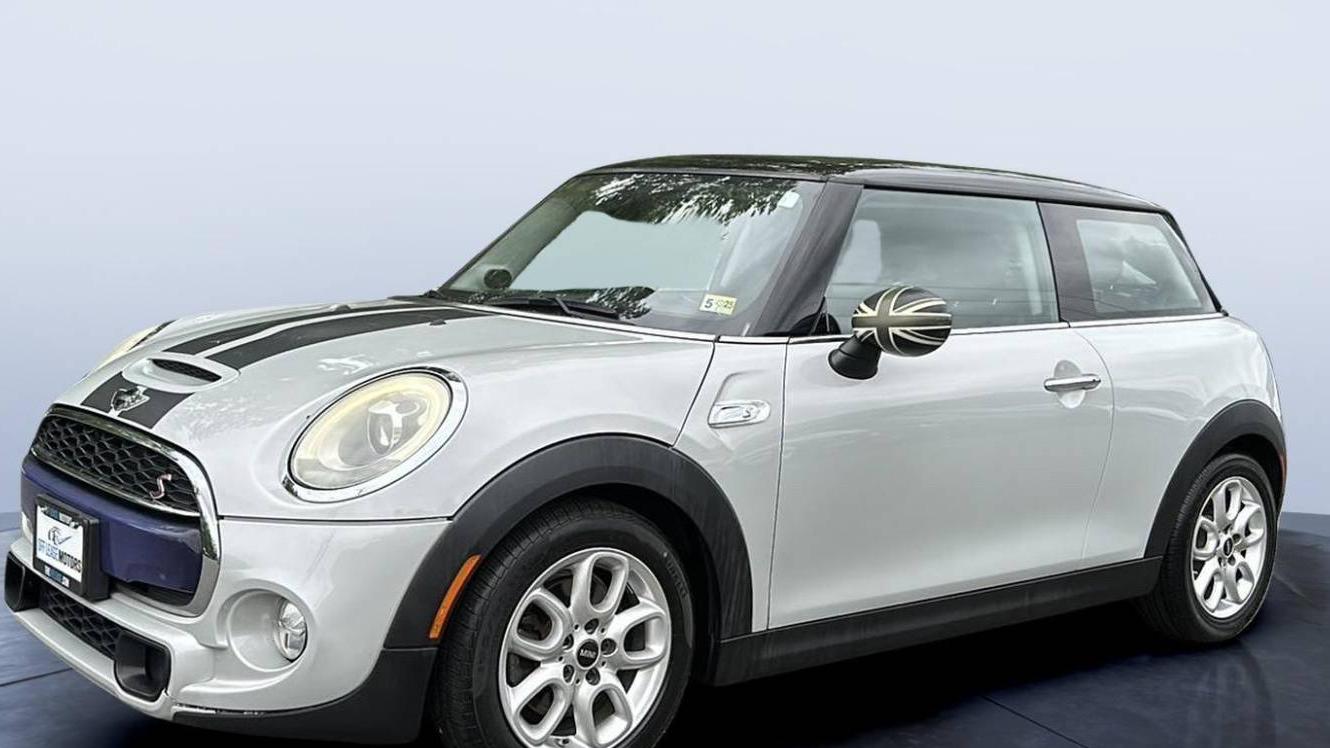 MINI HARDTOP 2015 WMWXP7C56F2A41885 image