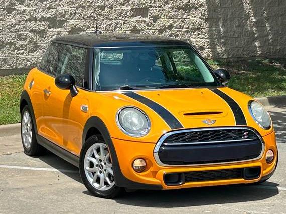 MINI HARDTOP 2015 WMWXP7C5XF2A59483 image