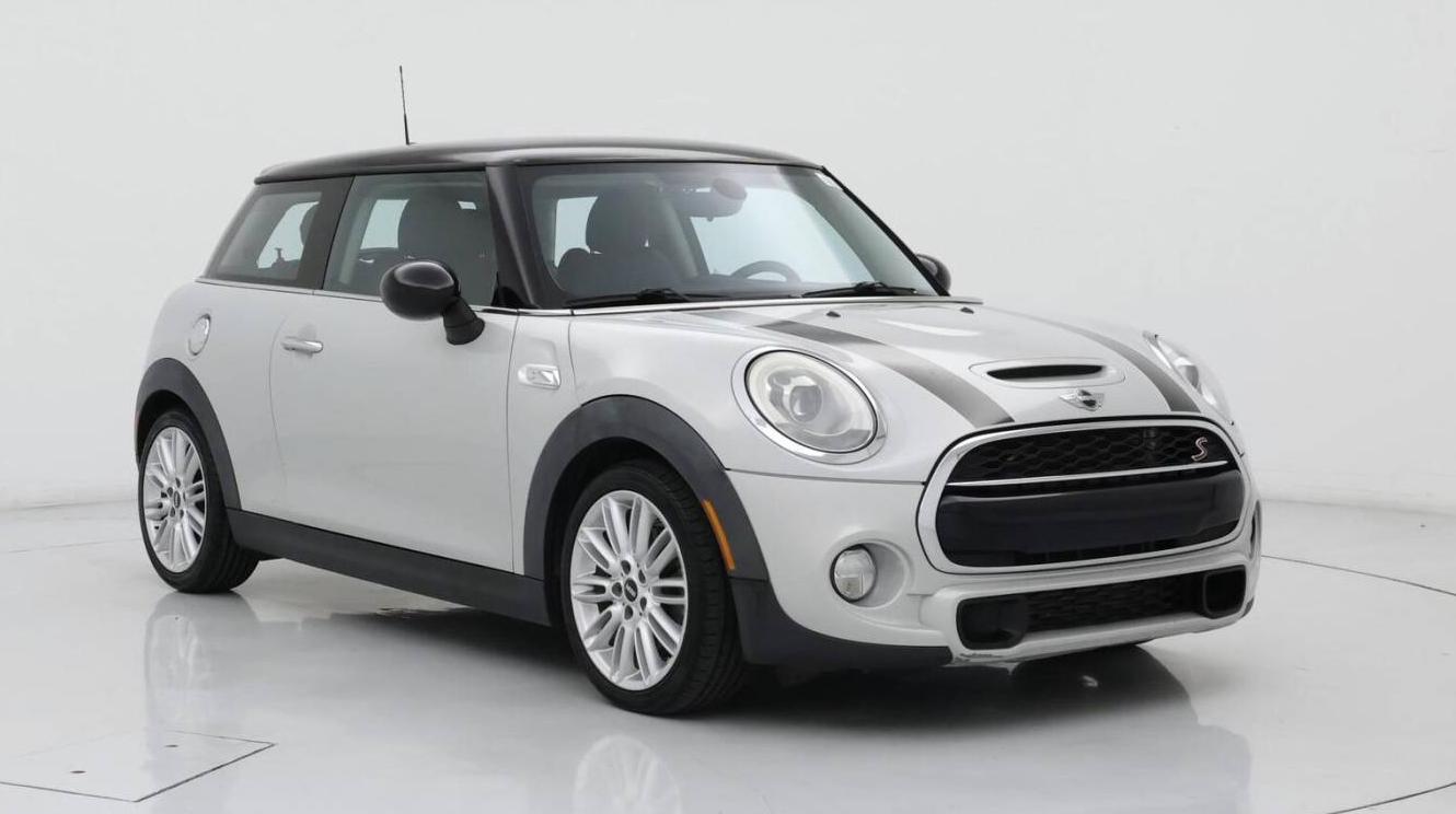 MINI HARDTOP 2015 WMWXP7C53F2A40936 image