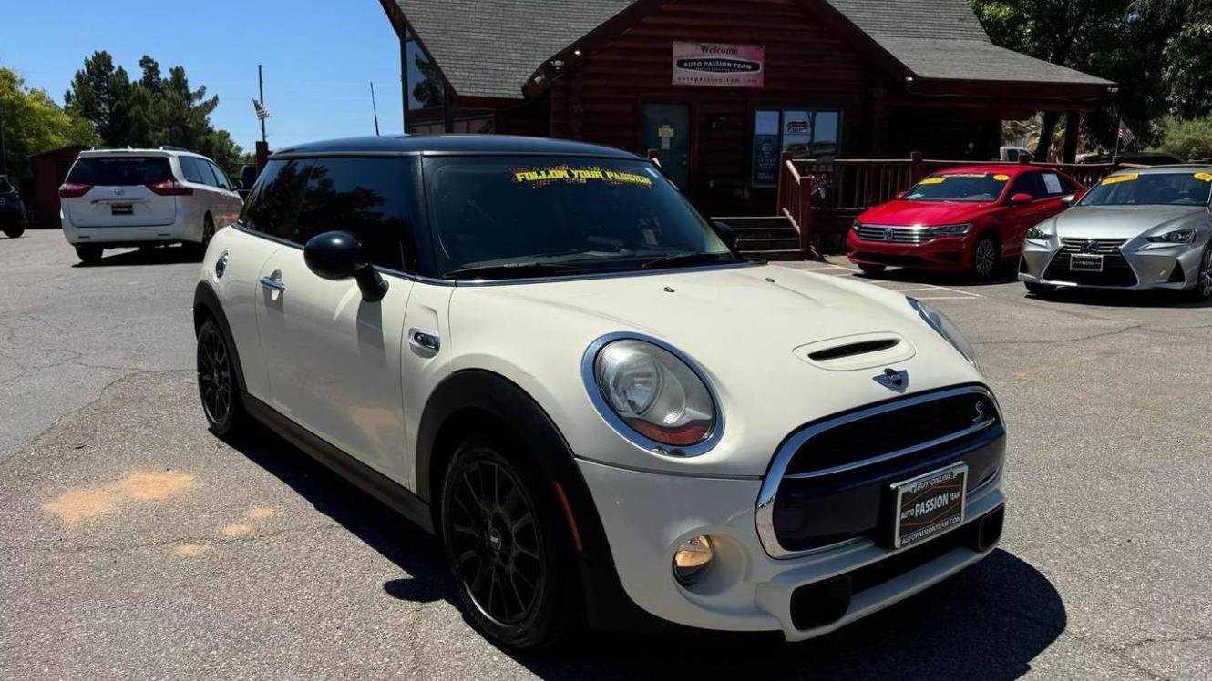 MINI HARDTOP 2015 WMWXP7C50F2A40716 image