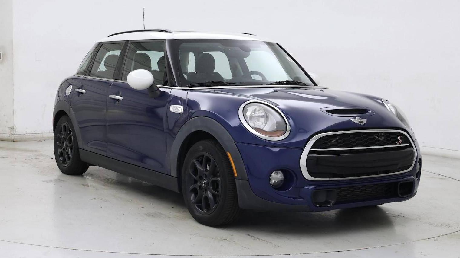 MINI HARDTOP 2015 WMWXU3C58F2B56232 image