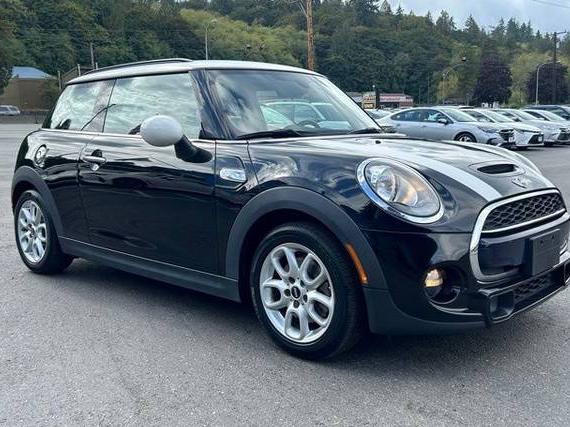 MINI HARDTOP 2015 WMWXP7C57F2A35156 image