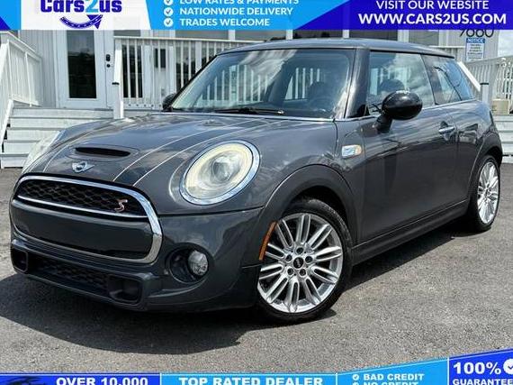 MINI HARDTOP 2015 WMWXP7C56F2A39666 image