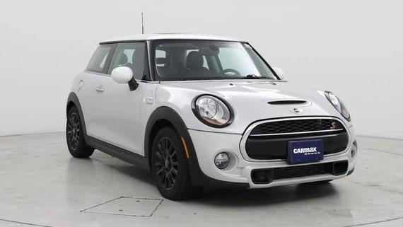 MINI HARDTOP 2015 WMWXP7C51F2A40353 image