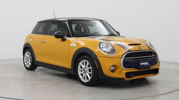 MINI HARDTOP 2015 WMWXP7C57F2A40566 image