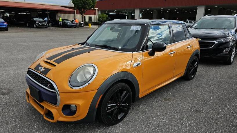 MINI HARDTOP 2015 WMWXU3C55F2B59007 image