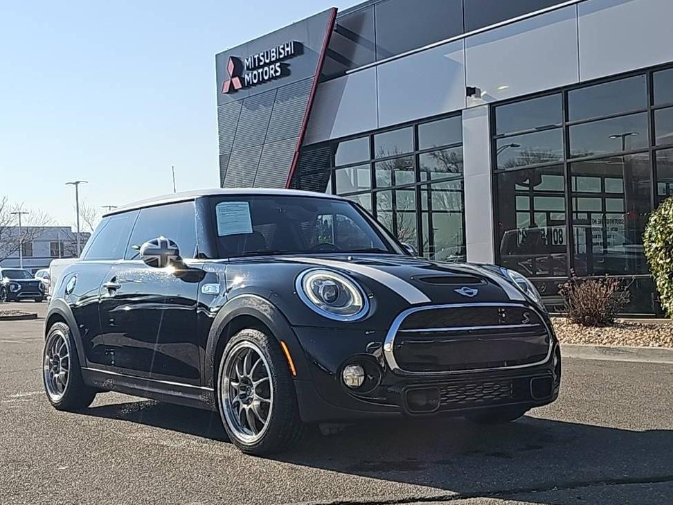 MINI HARDTOP 2015 WMWXP7C51F2A58738 image