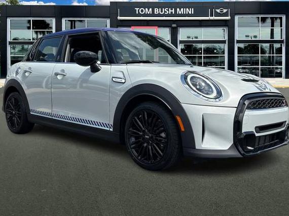 MINI HARDTOP 2022 WMW53DK03N2S28861 image