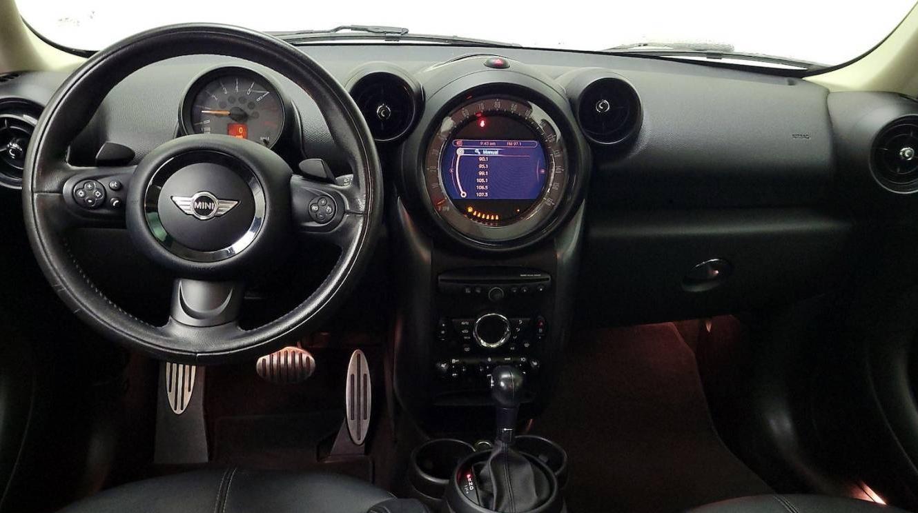 MINI COUNTRYMAN 2016 WMWZC5C52GWU21533 image