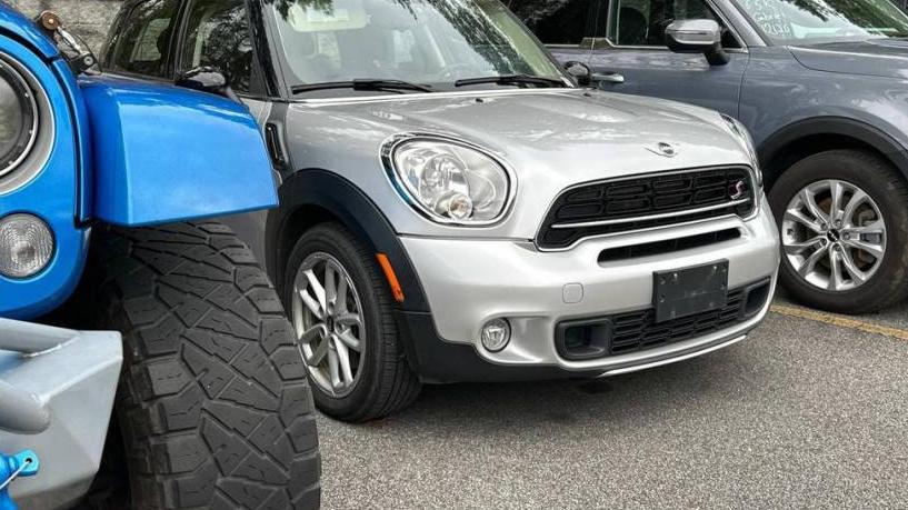 MINI COUNTRYMAN 2016 WMWZC5C54GWU00618 image