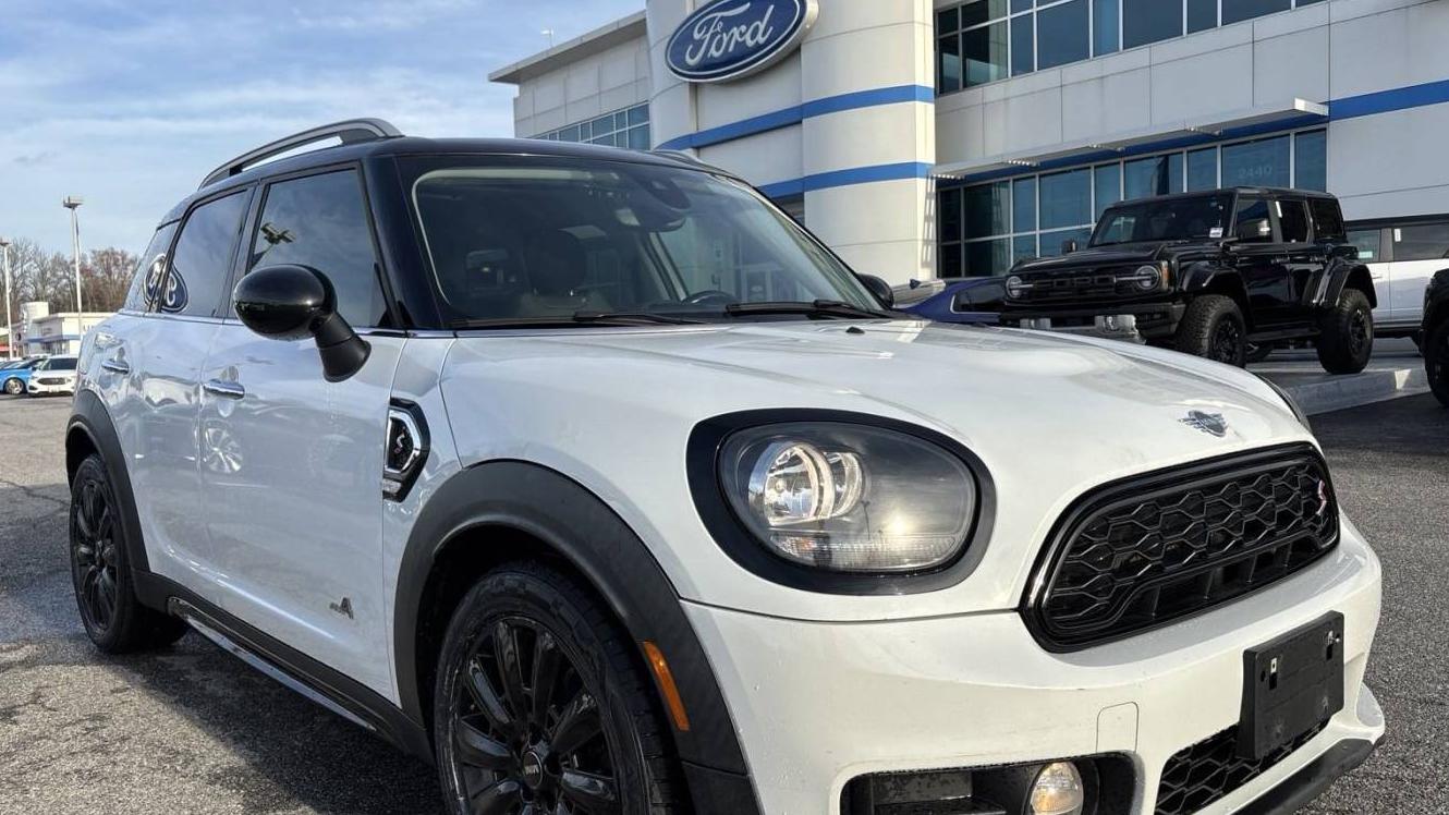 MINI COUNTRYMAN 2019 WMZYT5C55K3G93098 image