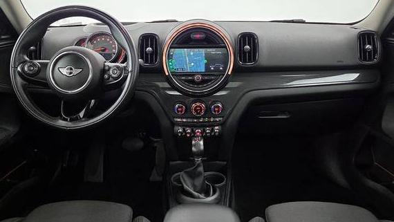 MINI COUNTRYMAN 2018 WMZYV5C30J3E03373 image MINI COUNTRYMAN 2018 WMZYV5C30J3E03373 image