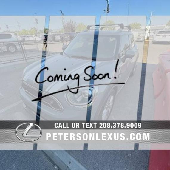 MINI COUNTRYMAN 2018 WMZYT5C30J3E69122 image