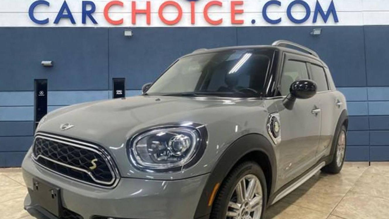 MINI COUNTRYMAN 2018 WMZYU7C49J3E56337 image